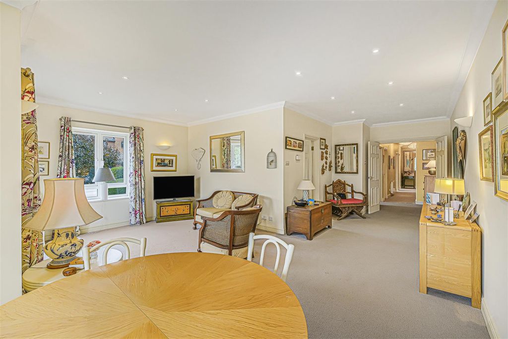 Property photo 2 of 29 2