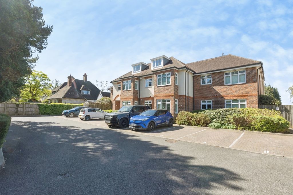 Property photo 1 of 16 Pbox-Img.Jpg