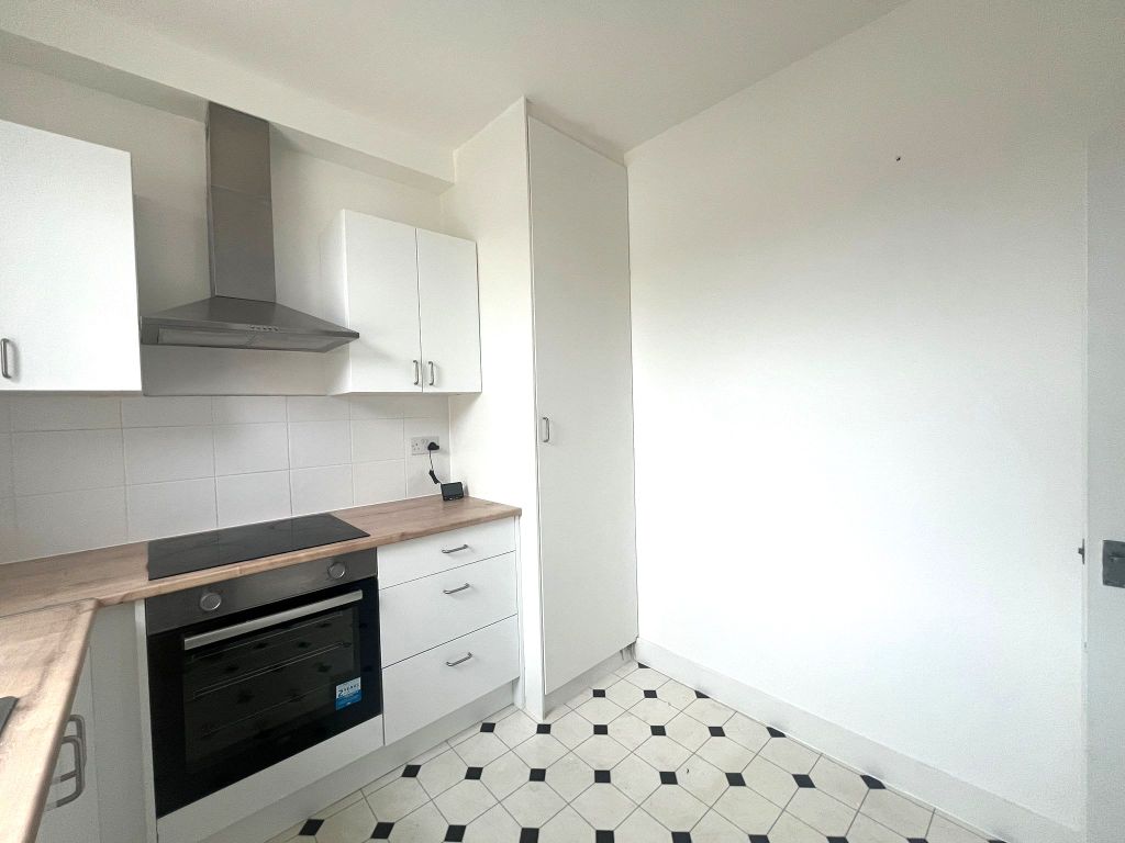 Property photo 3 of 14 Ff Kitchen