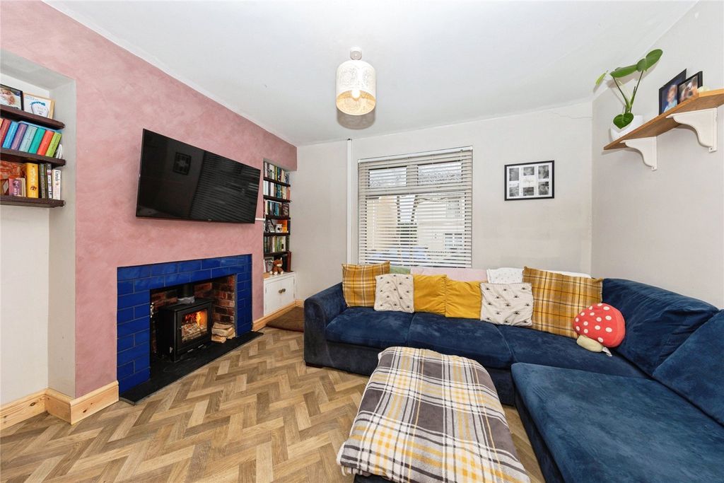 Property photo 2 of 14 Picture No. 04