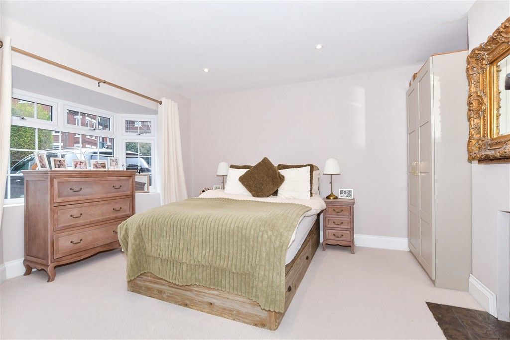 Property photo 3 of 8 Bedroom 1