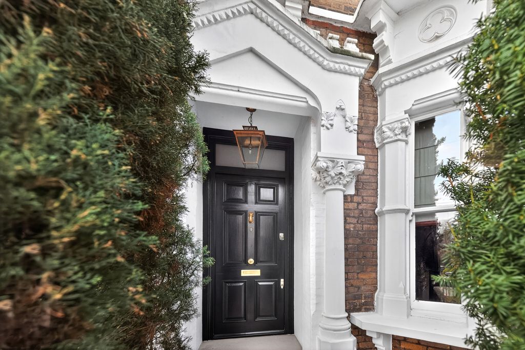 Property photo 3 of 30