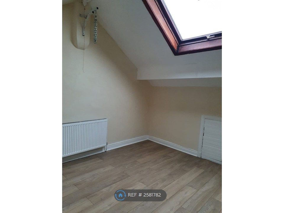 Property photo 1 of 3