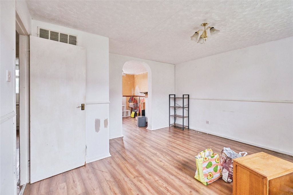 Property photo 3 of 25 Picture No. 17