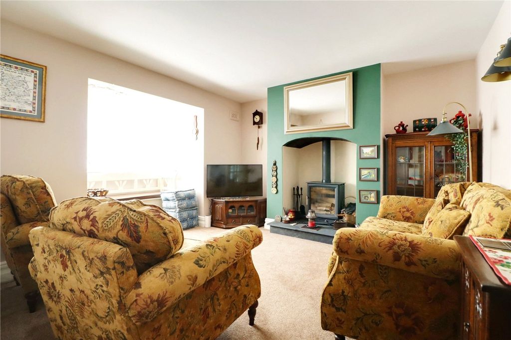 Property photo 3 of 32 Picture No. 07