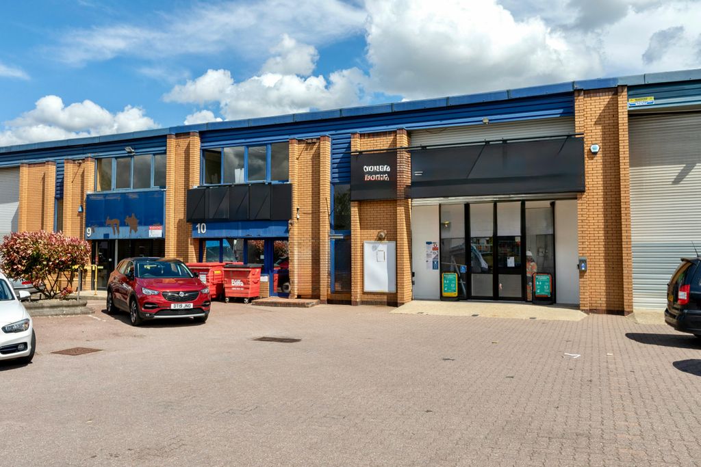 Property photo 2 of 5 Crown094A.Jpeg