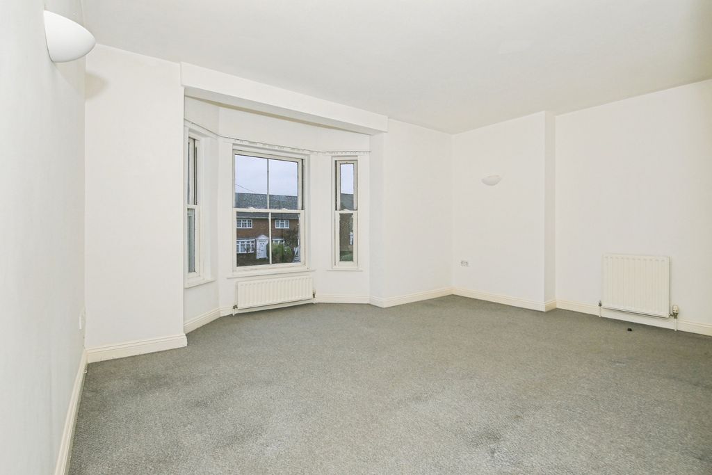 Property photo 2 of 12 Pbox-Img.Jpg