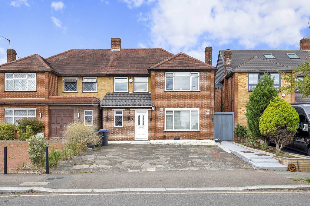 Property photo 1 of 25