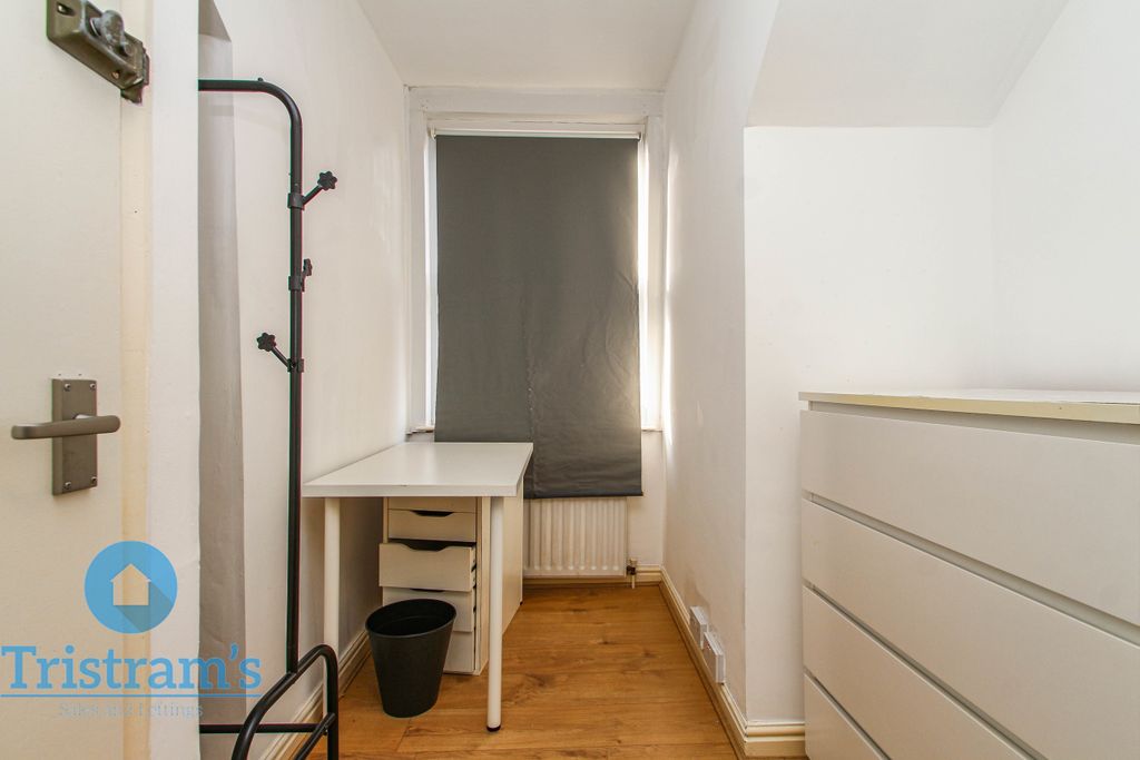 Property photo 3 of 10 Img_2888