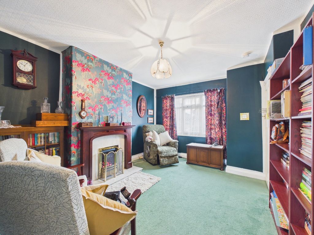 Property photo 3 of 10 5017644