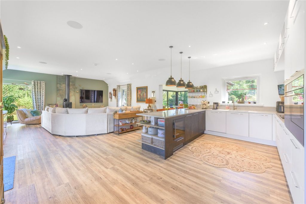 Property photo 2 of 38 Picture No. 38