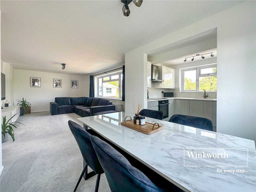 Property photo 1 of 14 Picture No. 12