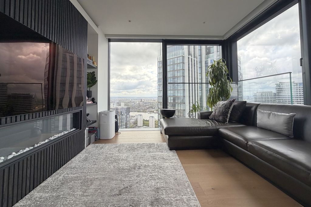 Property photo 3 of 9 Photo 3