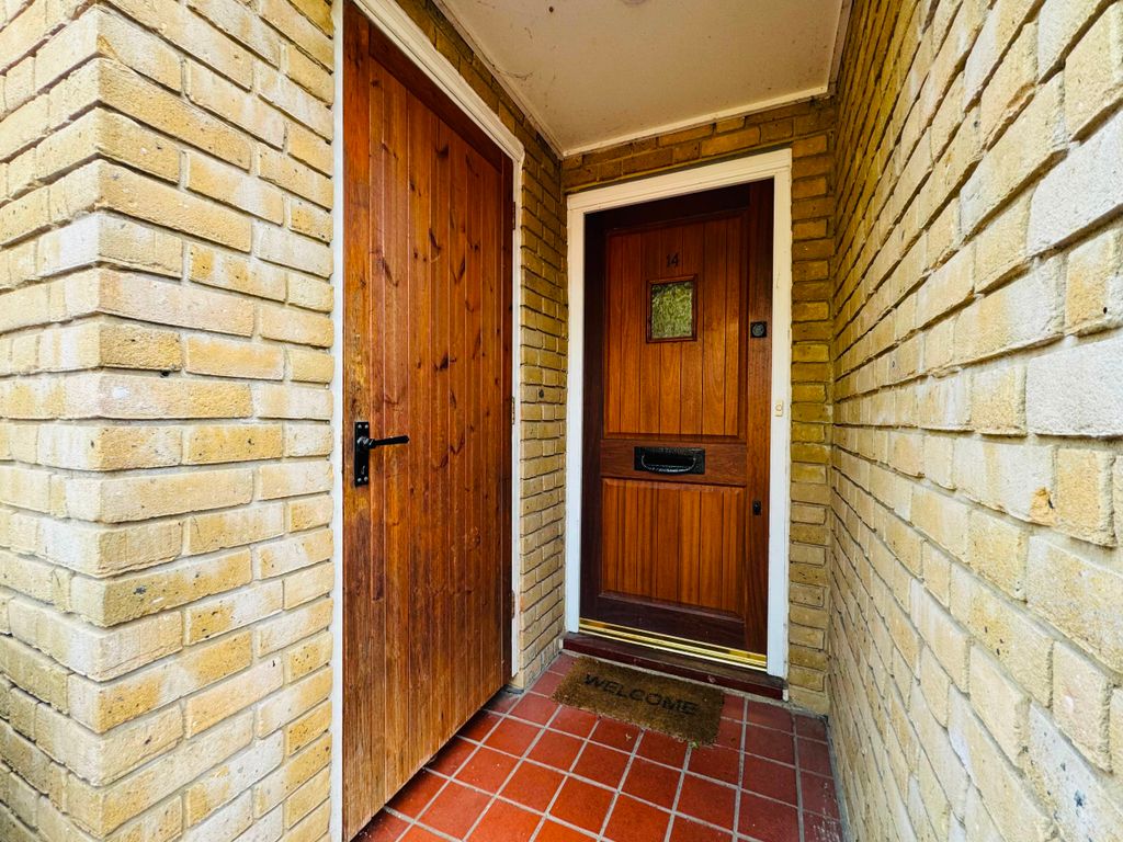 Property photo 3 of 20