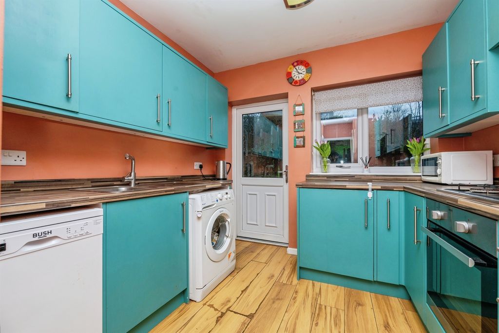 Property photo 3 of 17