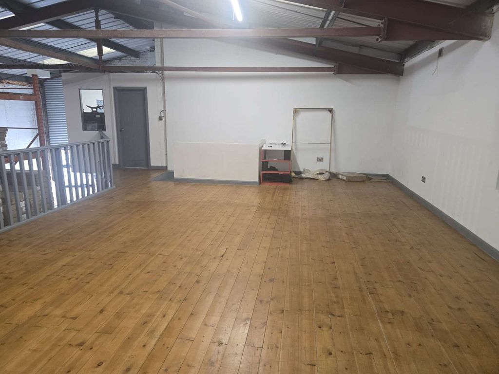 Property photo 2 of 4