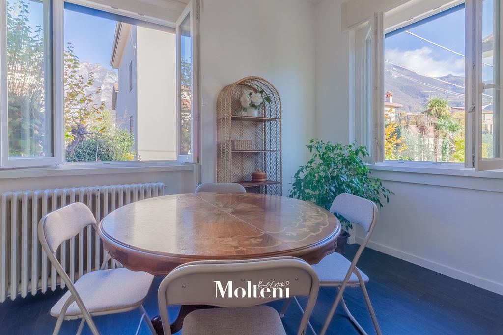 Property photo 2 of 31