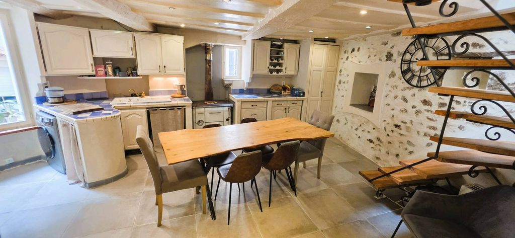 Property photo 1 of 16 Village House For Sale In Roquebrune-Sur-Argens