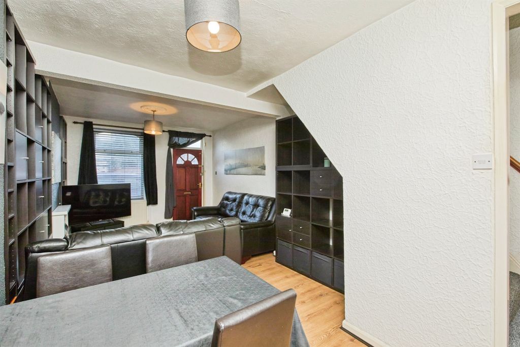 Property photo 3 of 22