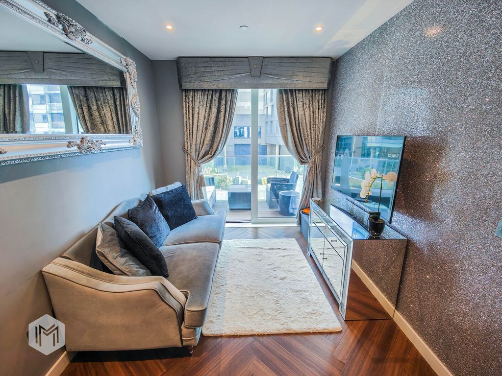 Property photo 2 of 31 Picture No. 35