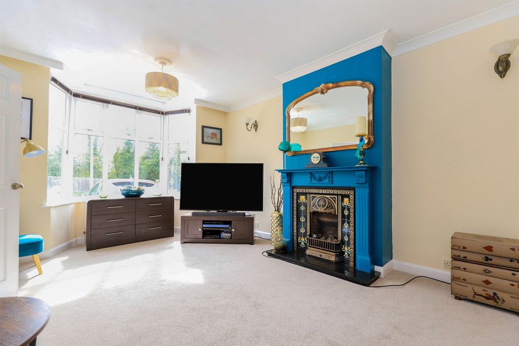 Property photo 3 of 20