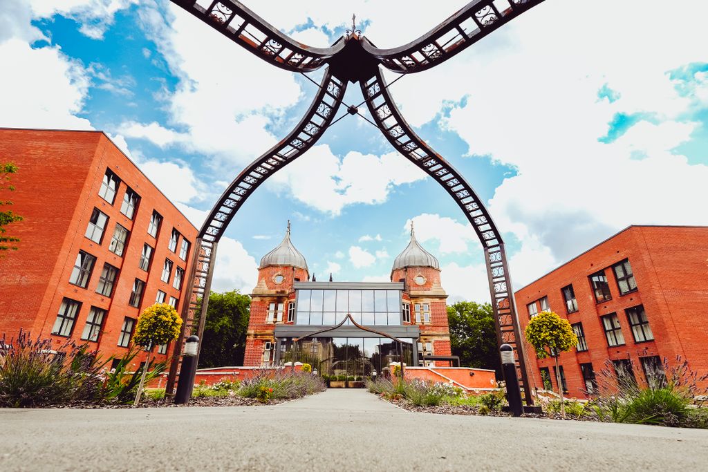 Property photo 1 of 14 Image