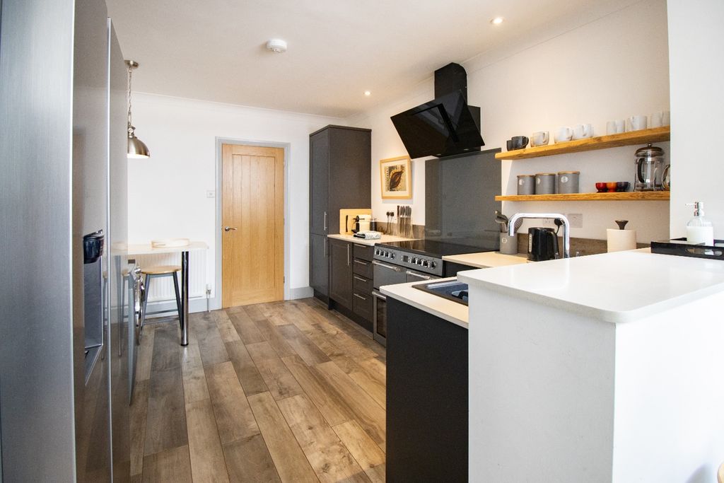Property photo 3 of 25 4013475