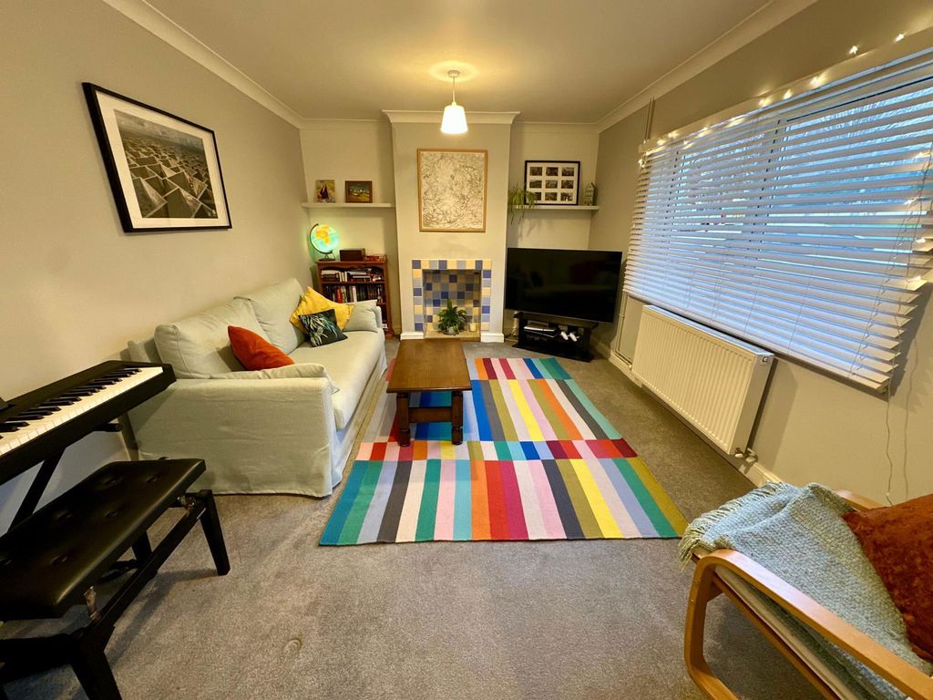 Property photo 2 of 14