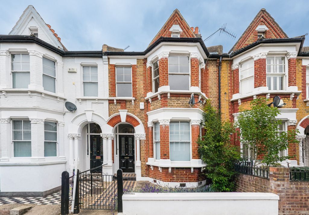 Property photo 3 of 16