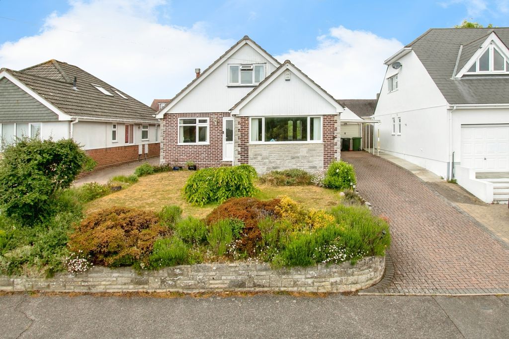 Property photo 1 of 17 Photo