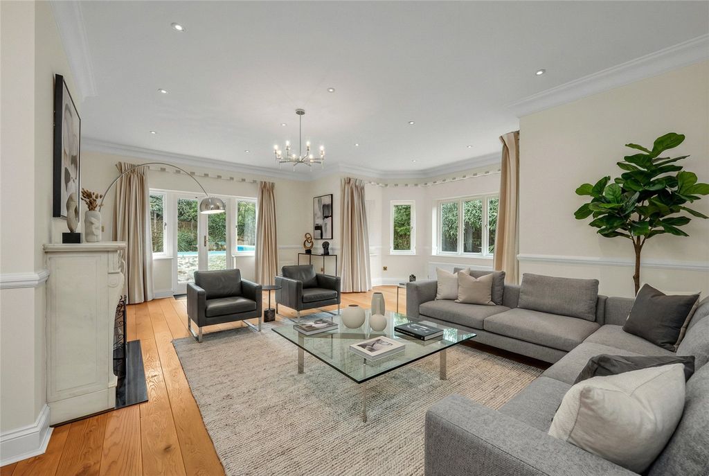 Property photo 1 of 15 Reception