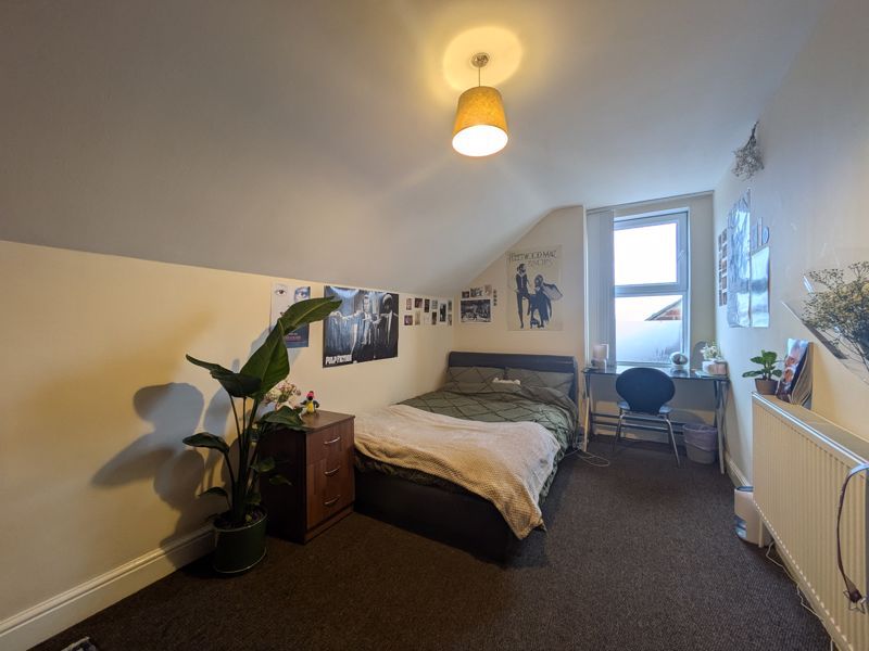 Property photo 1 of 11 Photo 16