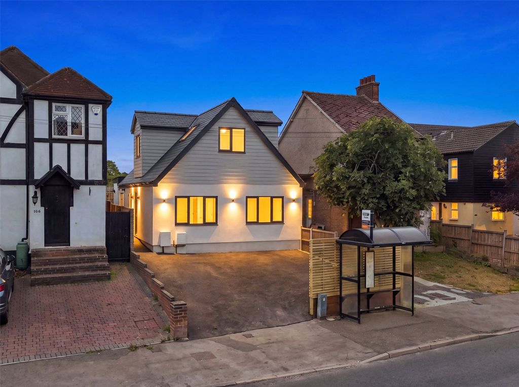 Property photo 3 of 13 Twilight