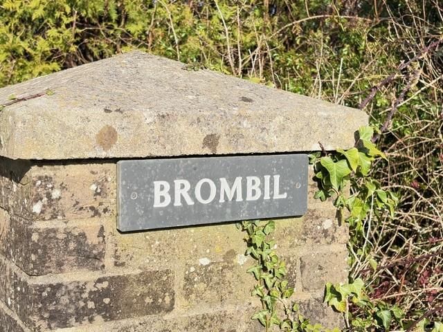 Property photo 2 of 24 Brombil2.Jpg