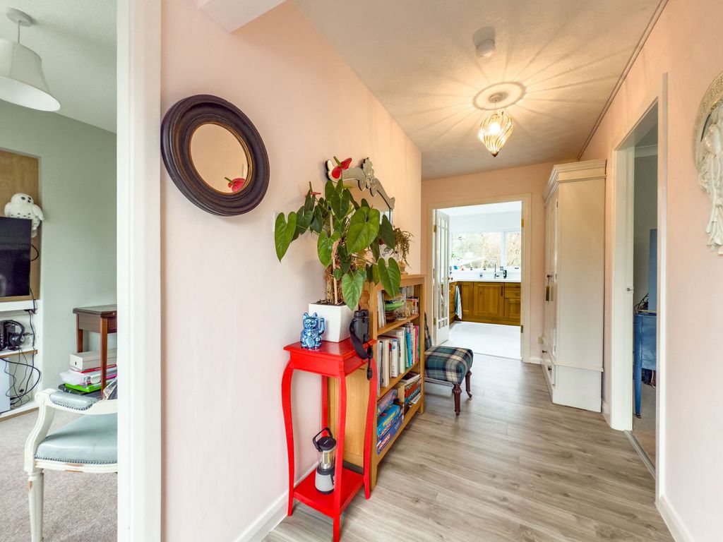 Property photo 3 of 24