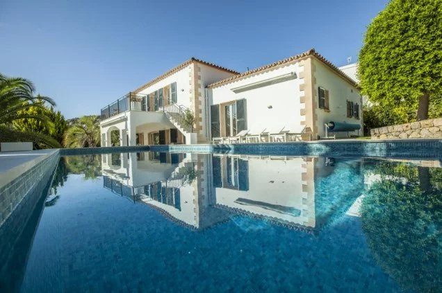 Property photo 1 of 6
