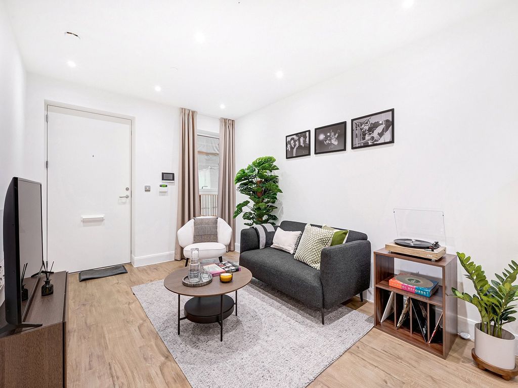 Property photo 3 of 10 Picture No. 04