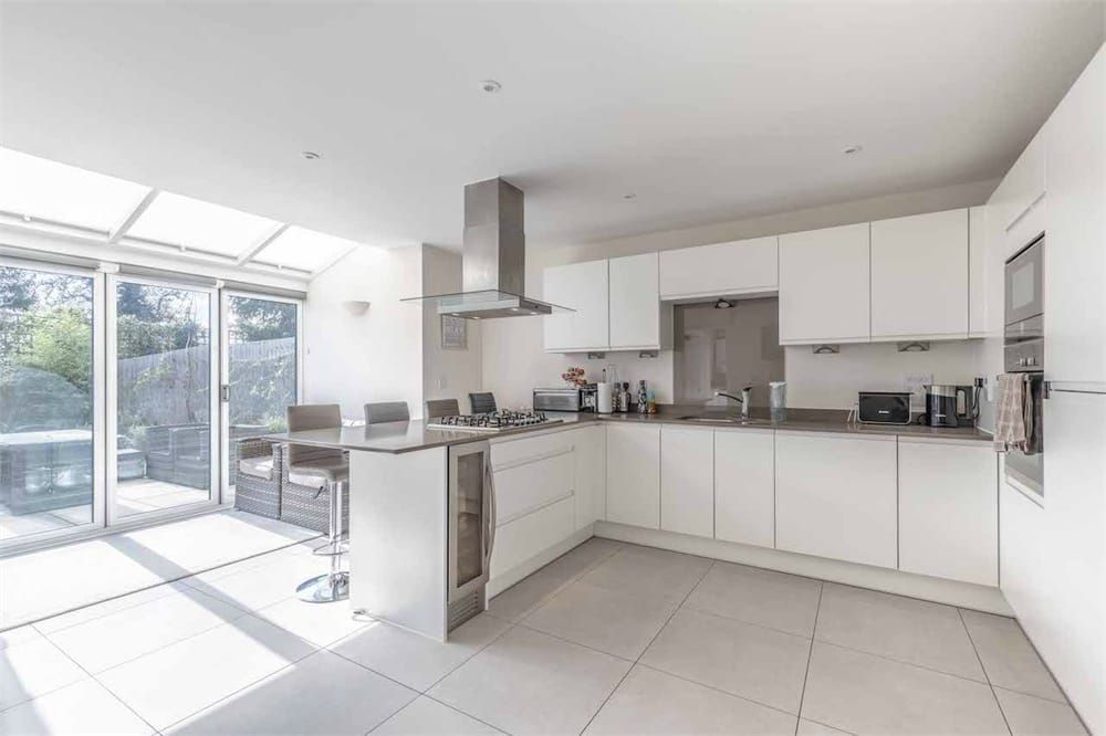 Property photo 2 of 16
