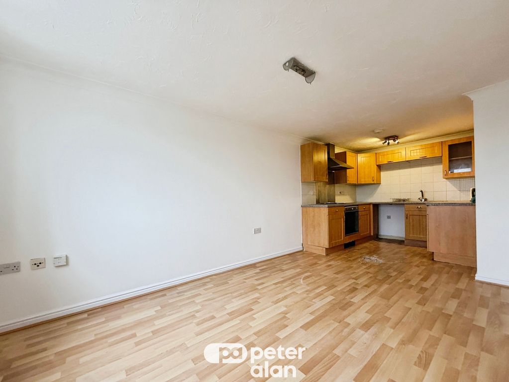 Property photo 3 of 5 Front