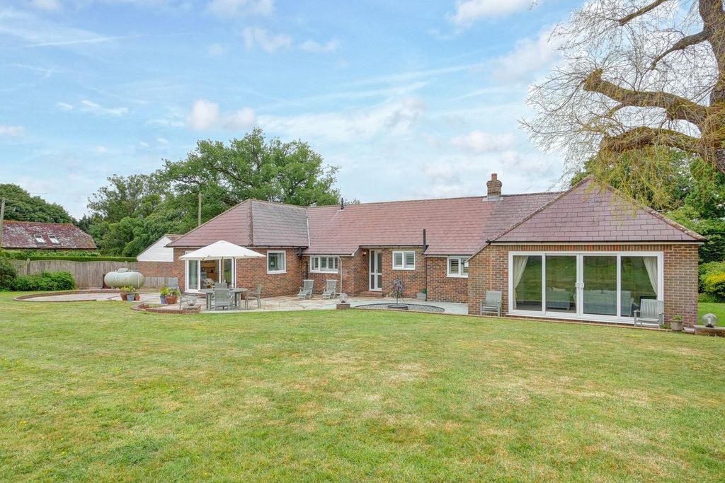 Property photo 1 of 36