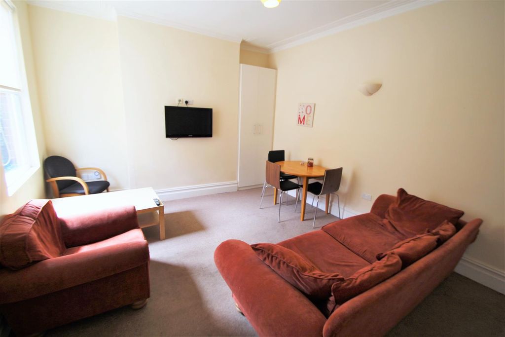 Property photo 3 of 5 Property Photo