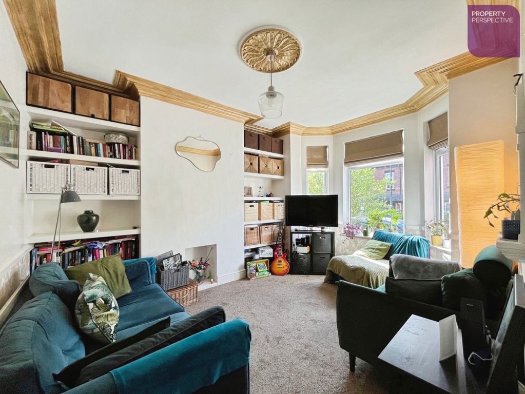 Property photo 2 of 15 Living Room