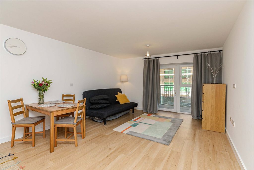 Property photo 3 of 12 Picture No. 25