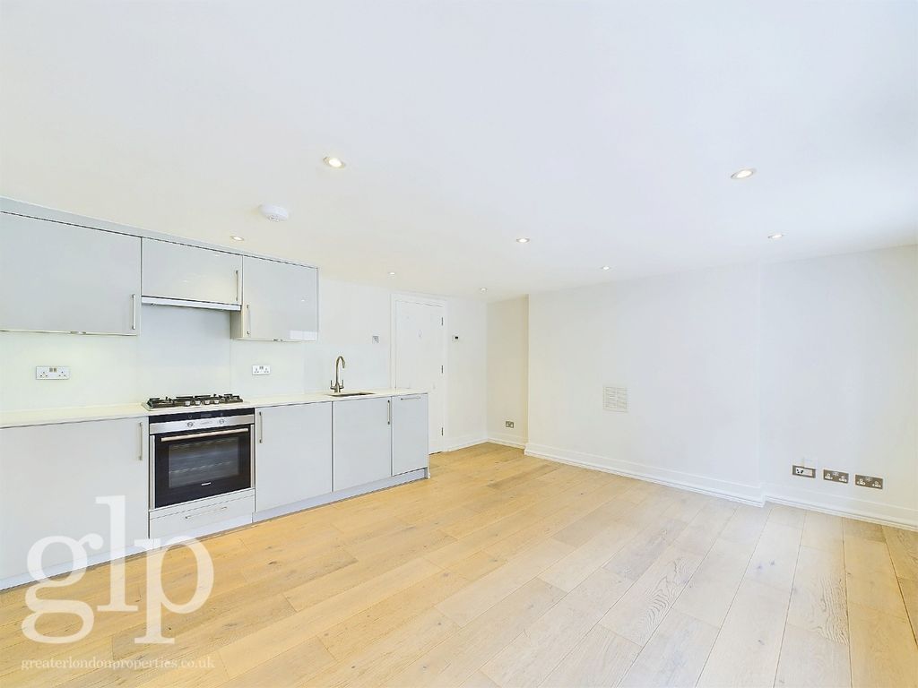 Property photo 1 of 13 944233
