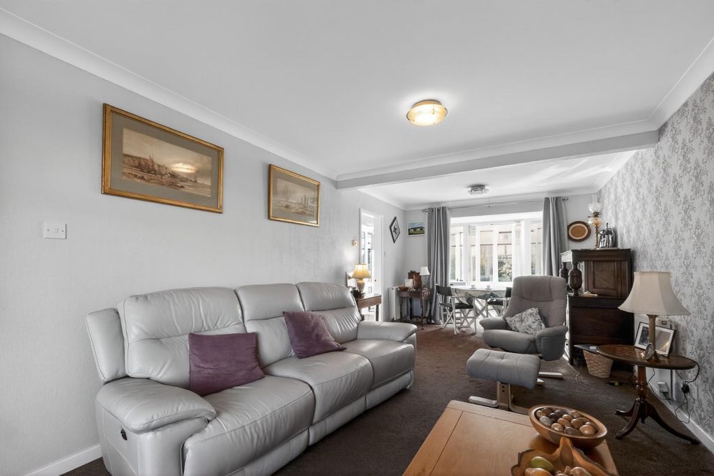 Property photo 3 of 19 Pnmb1084.Jpg