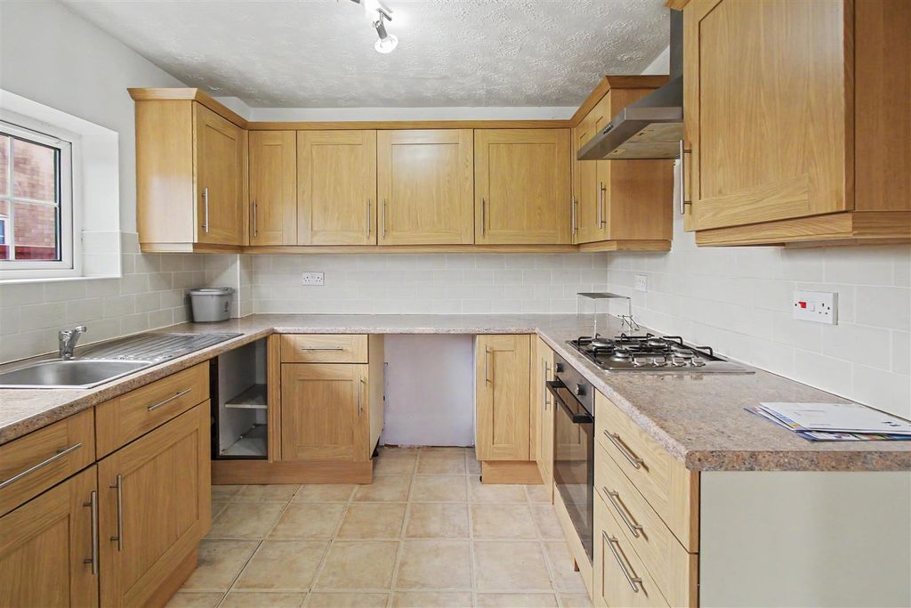 Property photo 2 of 15 Img_8838.Jpg