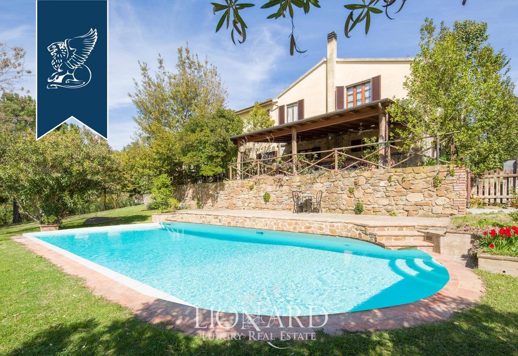 Property photo 1 of 31 Ref. 3889