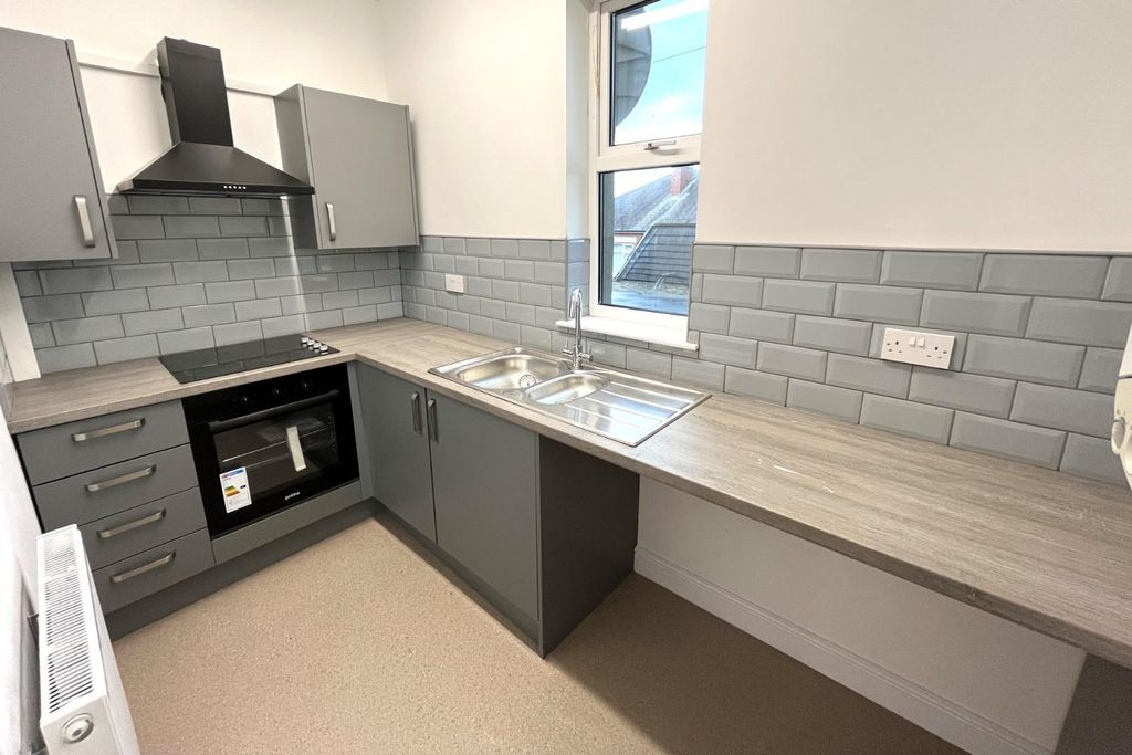 Property photo 3 of 10 3.Jpg