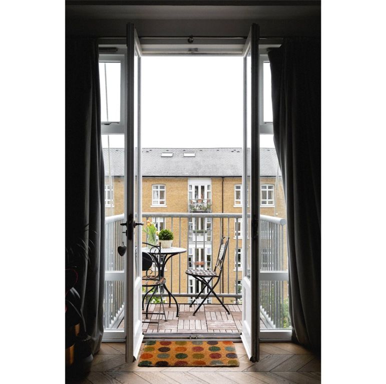 Property photo 3 of 15 Fairfield Road, E3