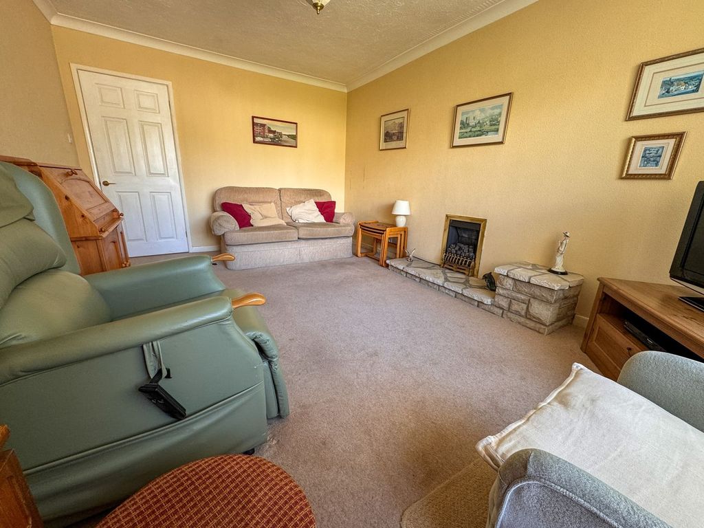 Property photo 3 of 25